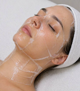Carboxy CO2 Therapy facial
